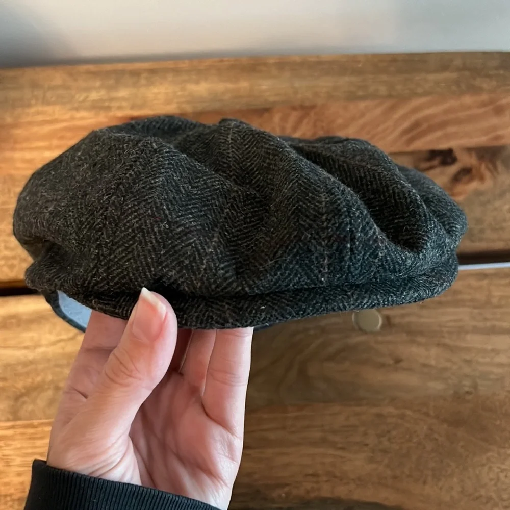 KB ETHOS Gray Chevron Print Wool Blend Newsboy Cap Hat sz Small/Medium